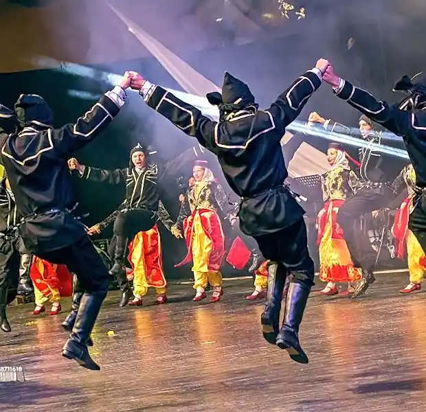 Türk Halk Dansları